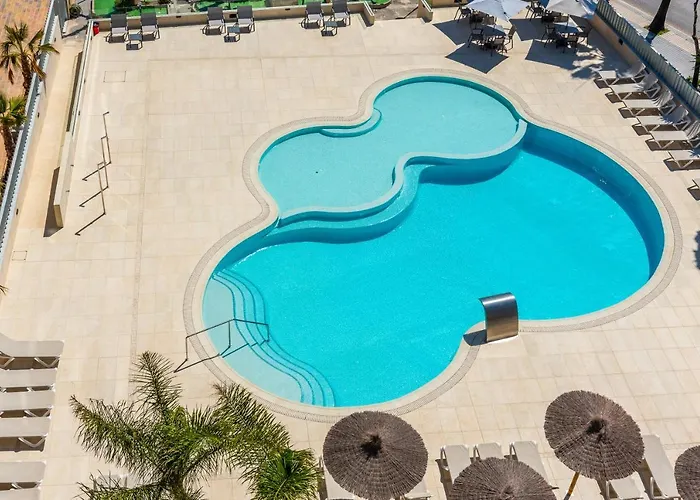 Rentalmar Salou Playa Family Suites & Pool
